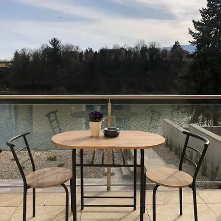 Maximo - Free Parking Apartment