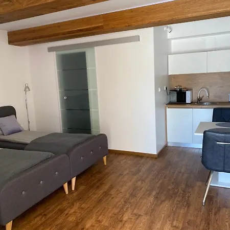 Maximo - Free Parking Марибор