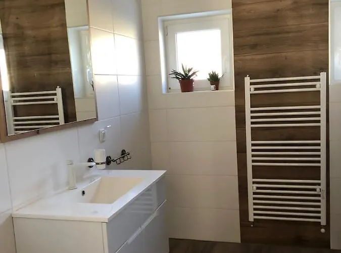 Maximo - Free Parking * מריבור