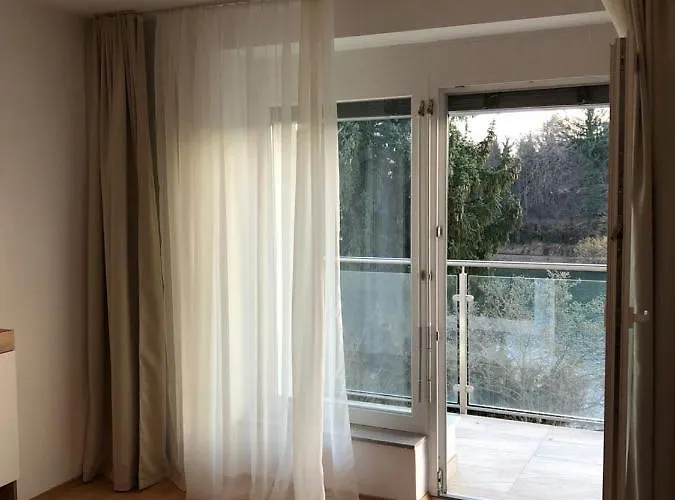 Maximo - Free Parking