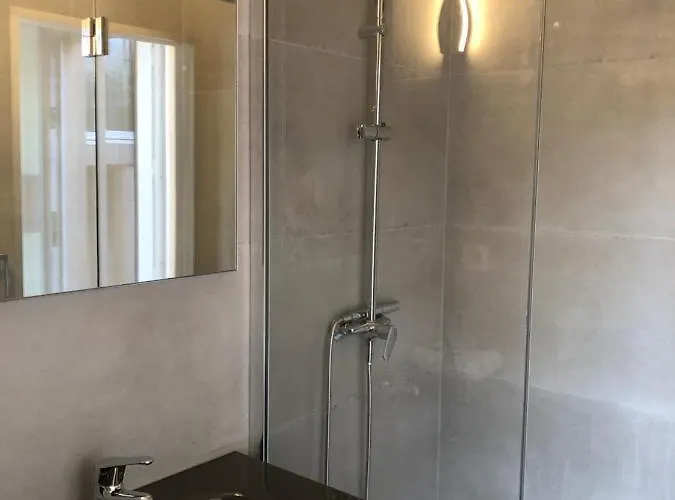 Maximo - Free Parking Apartment