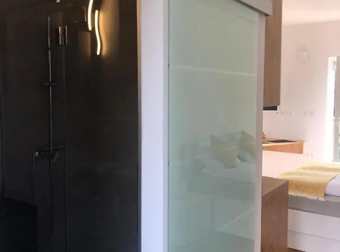 Maximo - Free Parking מריבור